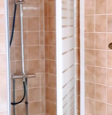 Du Petit Bonheur Bed & Breakfast