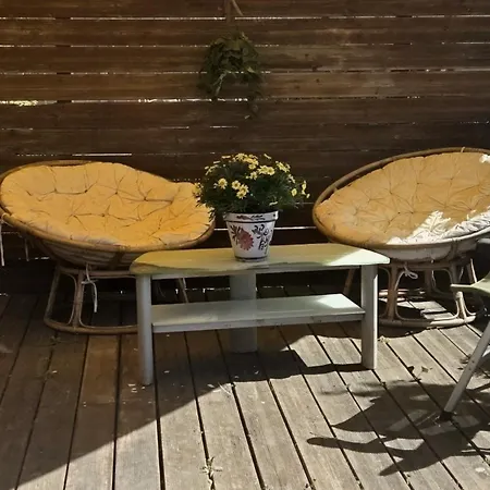 Du Petit Bonheur Bed and Breakfast *