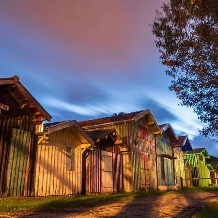Du Petit Bonheur Bed & Breakfast