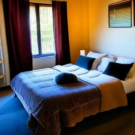 Du Petit Bonheur Bed & Breakfast