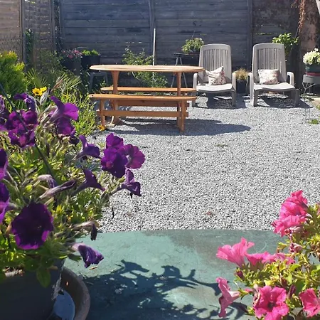 Du Petit Bonheur Bed & Breakfast Biscarrosse