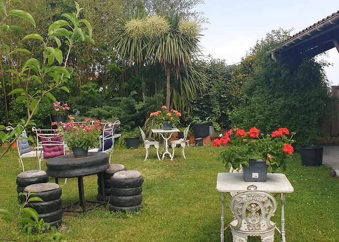 לינה וארוחת בוקר Du Petit Bonheur ביסקארוס