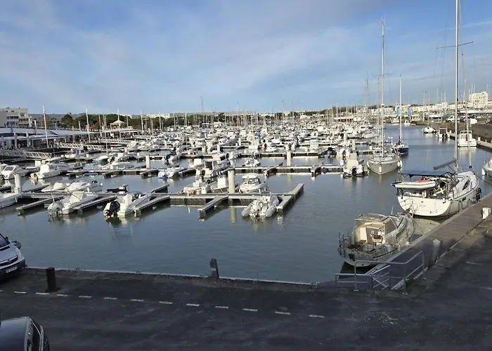 לינה וארוחת בוקר Du Petit Bonheur