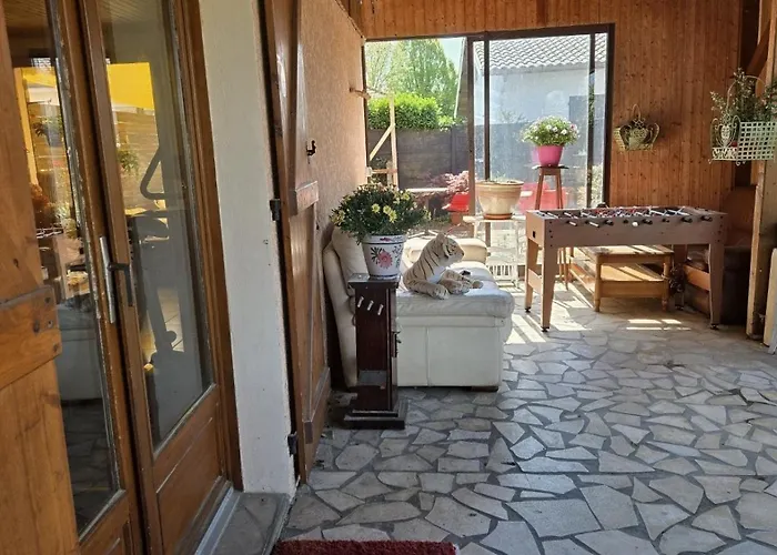 Du Petit Bonheur Bed & Breakfast